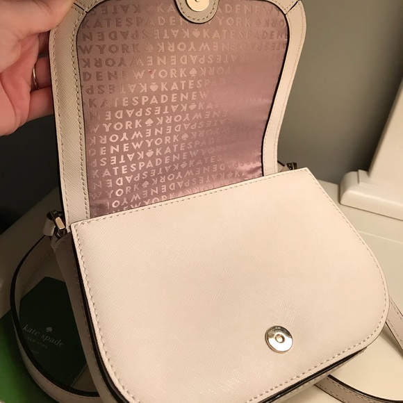 Kate Spade Crossbody - Picture 4 of 7